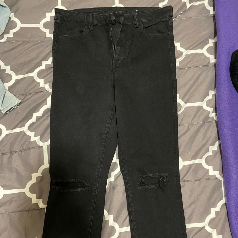 American eagle blacked ripped jeans